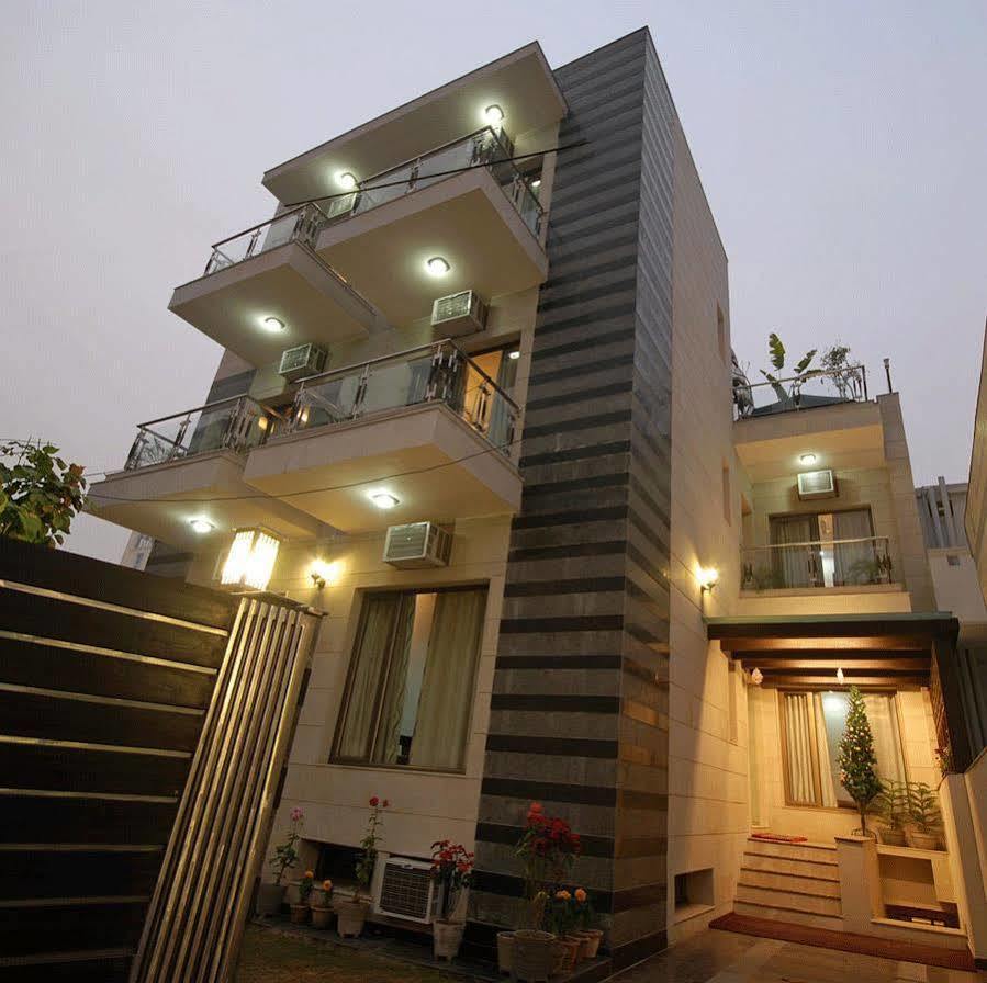 7110 Residency Hotel New Delhi Exterior photo